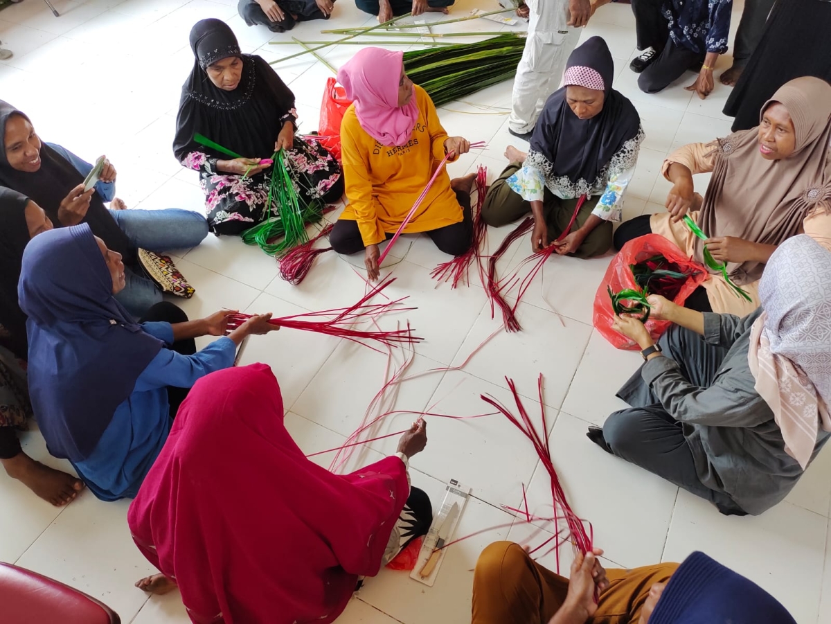 Pelatihan Teknis Dan Manajerial Pengolahan Tempurung Dan Sabut Kelapa ...